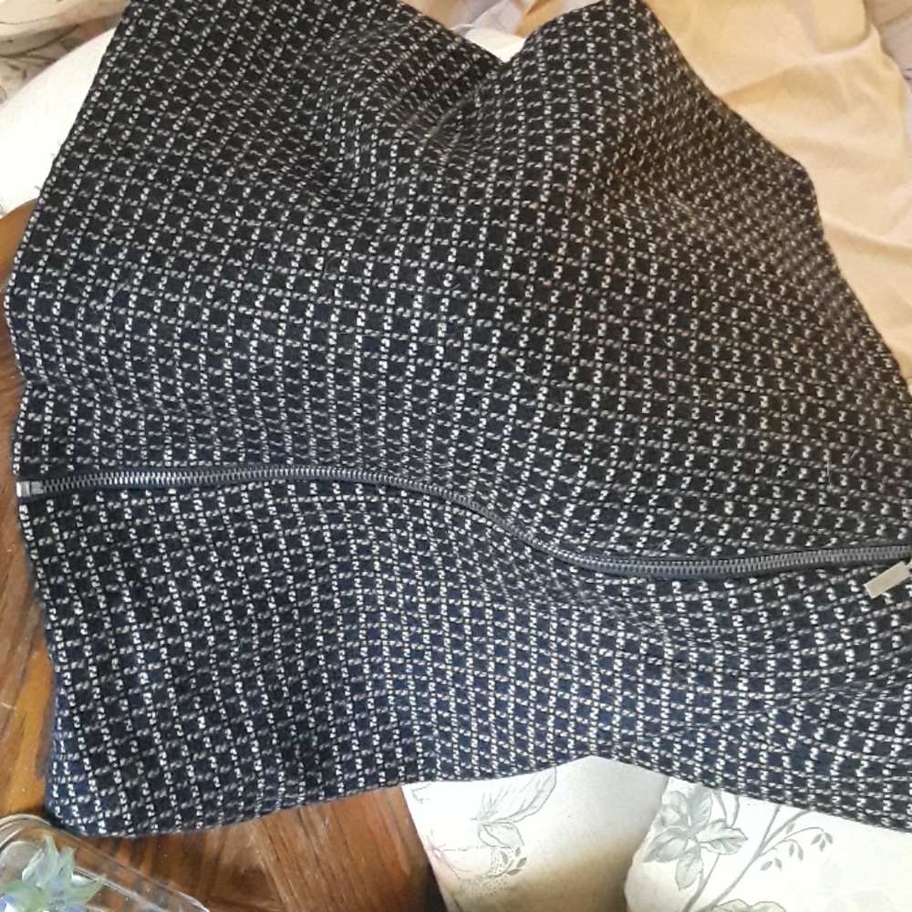 Skirt,  Kenneth Cole